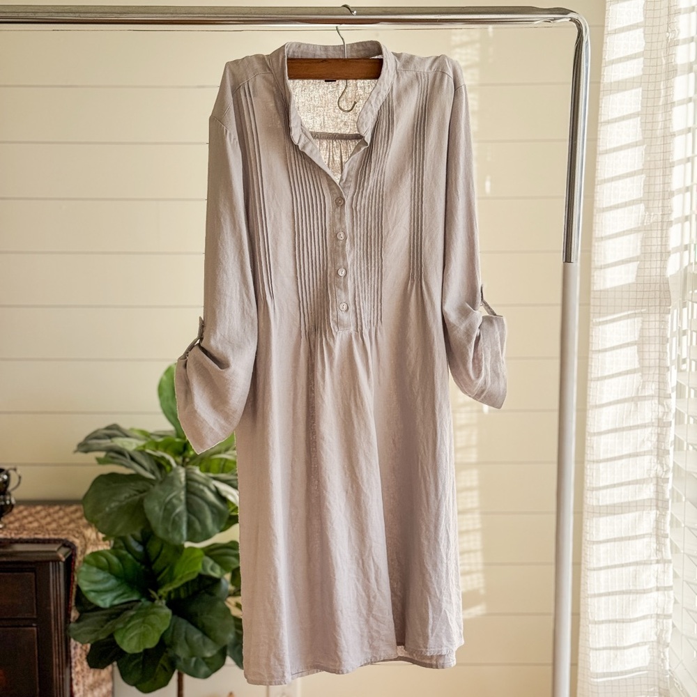 Tahari Long Sleeve Linen Dress in Light Gray